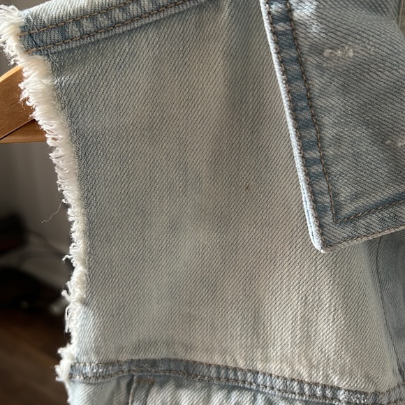 Garage Denim Cropped Vest - Picture 4 of 6